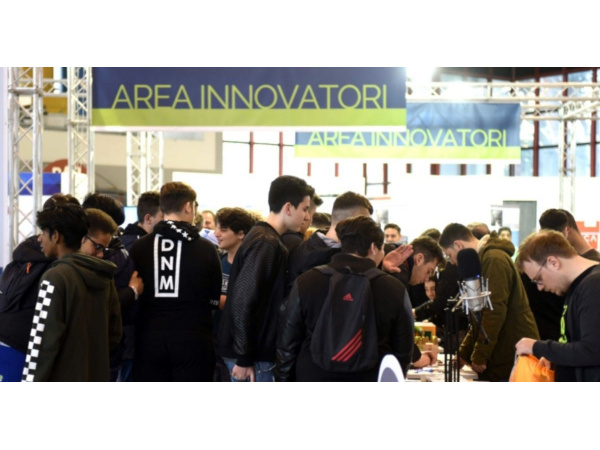 Open innovation: 13 sfide tecnologiche di aziende, lanciate a Innovation Village di Napoli